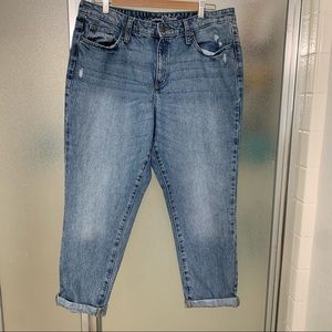 Universal thread straight leg jeans